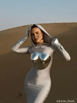 Apollo Armor Top In Bright Silver