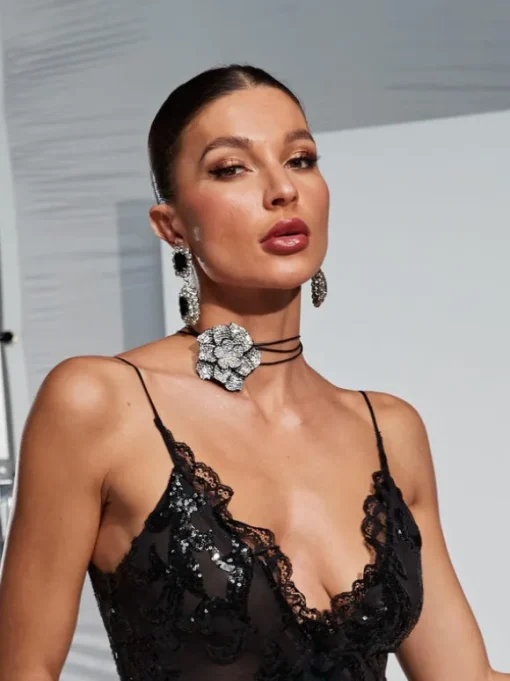 Camellia Black Crystal Flower Choker