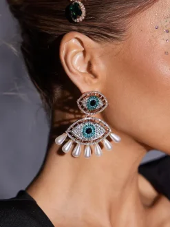 Eye Pearls Earrings