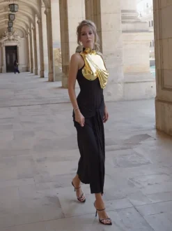Kari Sleeveless Drapery Armor Top In Gold