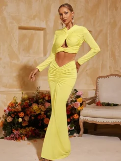 Perssis Twisted Ruched Skirt Set