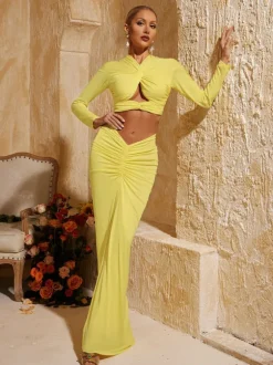 Perssis Twisted Ruched Skirt Set