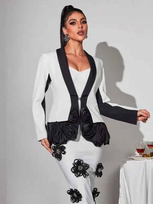 Raekwon Long Sleeve Flower Blazer