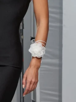 Rosie White Flower Mesh Choker