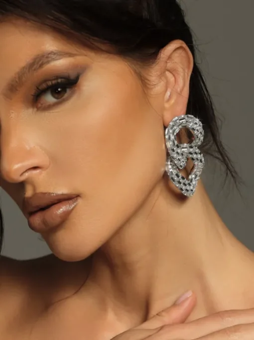 Tyora Circle Crystal Earrings