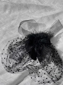 Vlad Feather Mesh Cocktail Hat In Black